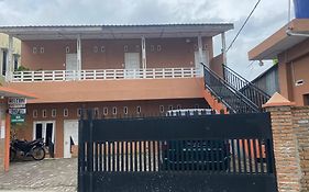 Ron'S Guest House Berastagi